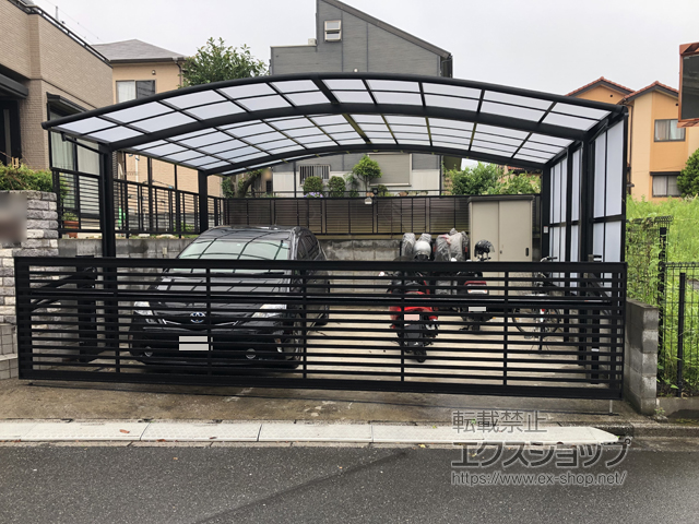 埼玉県さいたま市ののカーポート ネスカR (ラウンドスタイル) ワイド 積雪〜20cm対応＋ ネスカRワイド サイドパネル 施工例