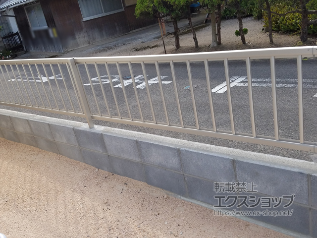 山口県萩市ののフェンス・柵 ミエッタフェンス 防犯たて格子タイプ 自由柱施工 施工例