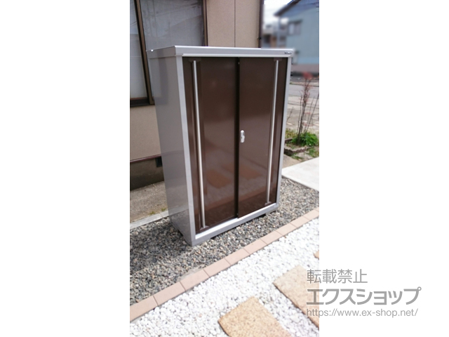 石川県金沢市のの物置・屋外倉庫 シンプリー 一般型 1100×515×1603 MJX-115D-P-TB 施工例