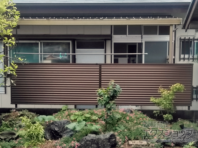 宮崎県児湯郡高鍋町ののフェンス・柵 ミエーネフェンス 目隠しルーバータイプ 自由柱施工 施工例