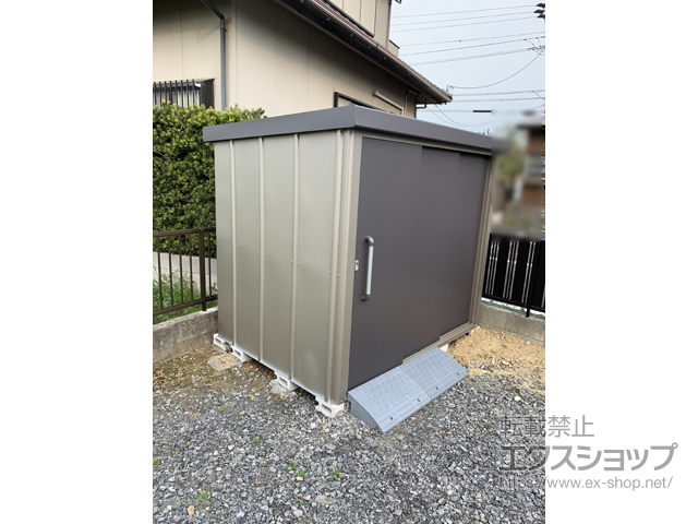 静岡県湖西市のの物置・屋外倉庫 エスケーエイト SK8-100 一般型 2200×1600×1940 SK8-100-GK 施工例