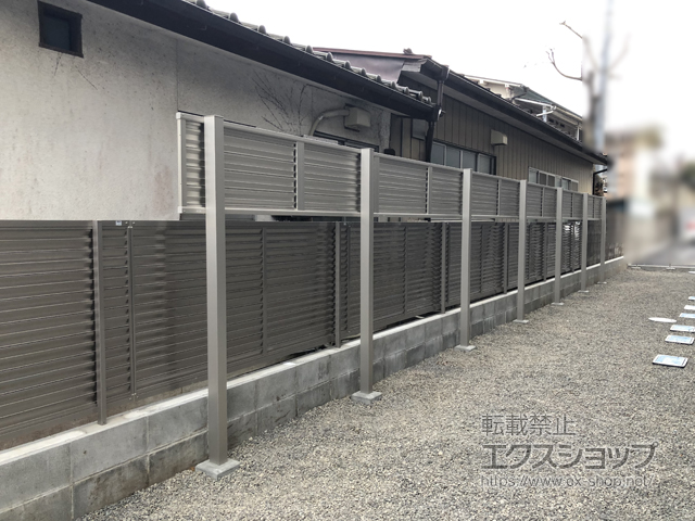 宮城県仙台市ののフェンス・柵 ミエーネフェンス 目隠しルーバータイプ 2段支柱 自立建て用 施工例