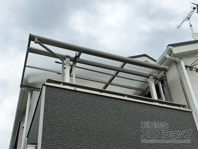 奈良県香芝市ののバルコニー・ベランダ屋根 プレシオステラス F型 屋根タイプ 単体 積雪〜20cm対応 施工例