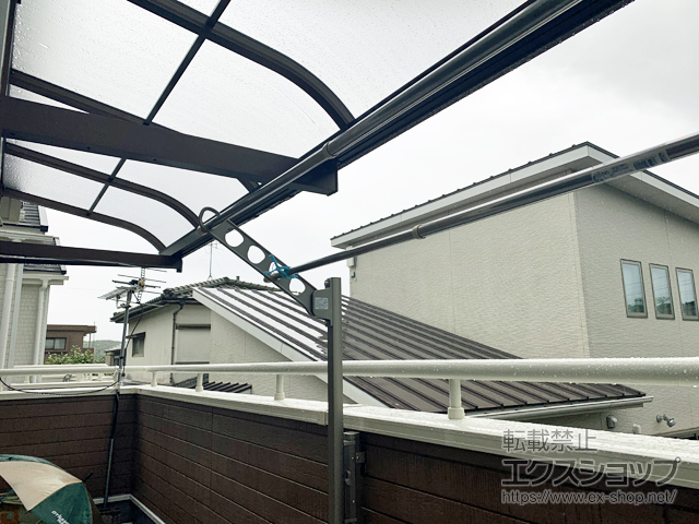 鹿児島県鹿児島市ののバルコニー・ベランダ屋根 ソラリア R型 ルーフタイプ 連棟 積雪〜20cm対応 施工例