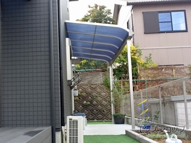 大阪府南河内郡河南町ののテラス屋根 ソラリア R型 テラスタイプ 単体 積雪〜20cm対応 施工例