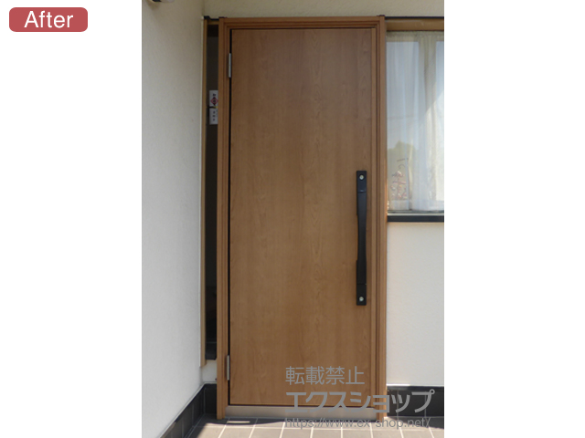 神奈川県横浜市のLIXIL リクシル（トステム）の玄関ドア リシェント玄関ドア3 断熱K4仕様 手動 片開き仕様(ランマ無)L M17型 施工例