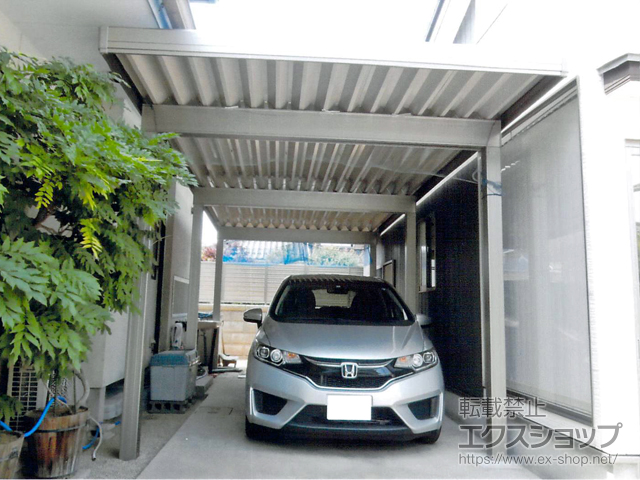 島根県出雲市のLIXIL リクシル（トステム）のカーポート テリオスポートIII 3000 奥行延長 角柱6本柱 積雪〜100cm対応 施工例