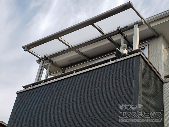 千葉県松戸市ののバルコニー・ベランダ屋根 プレシオステラス F型 屋根タイプ 単体 積雪〜20cm対応 施工例