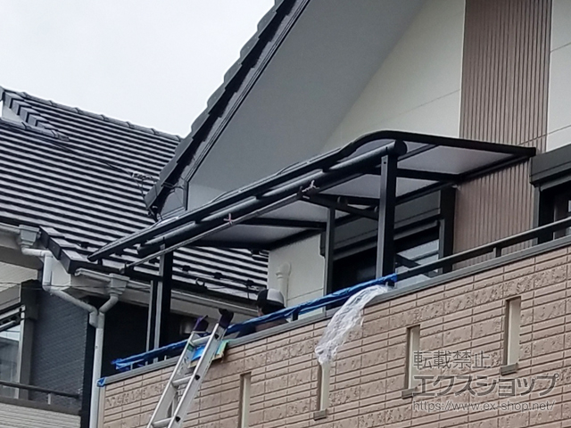 東京都八王子市ののバルコニー・ベランダ屋根 プレシオステラス R型 屋根タイプ 単体 積雪〜20cm対応 施工例