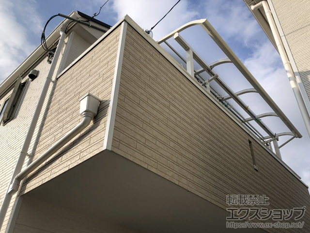大阪府寝屋川市ののバルコニー・ベランダ屋根 ソラリア R型 屋根タイプ 単体 積雪〜20cm対応 施工例