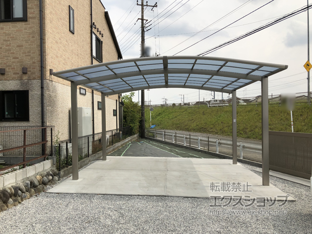 埼玉県川越市ののカーポート ネスカR (ラウンドスタイル) ワイド 積雪〜20cm対応 施工例
