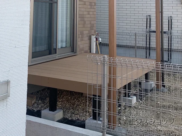 ���m���݂悵�s�̂̃e���X�����A�E�b�h�f�b�L�A�J�[�|�[�g ���E�b�h�f�b�L 200 �{�H��