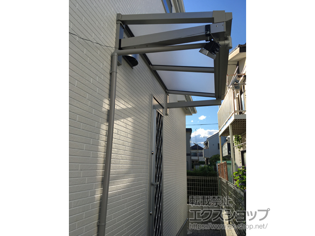 東京都国分寺市ののテラス屋根 ソラリア F型 ルーフタイプ 単体積雪〜20cm対応 施工例