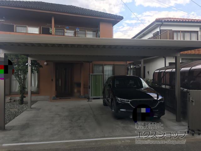 山梨県甲府市のLIXIL リクシル（トステム）のカーポート テリオスポートIII 1500 2台用 角柱4本柱 積雪〜50cm対応 施工例