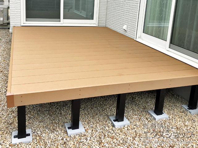 滋賀県湖南市ののウッドデッキ リウッドデッキ 200 施工例