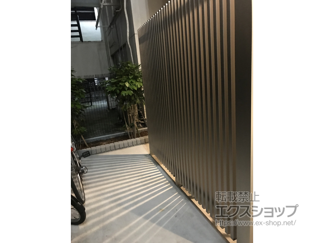 東京都大田区ののフェンス・柵 リレーリアフェンス 2N型 たて格子 メーターモジュール 間仕切柱 施工例