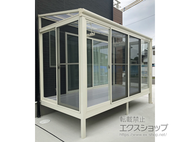 佐賀県三養基郡みやき町ののテラス囲い・サンルーム サニージュ F型 床納まり ランマ無 積雪〜20cm対応 施工例