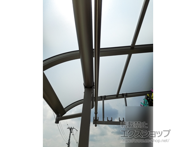 京都府向日市ののバルコニー・ベランダ屋根 プレシオステラス R型 屋根タイプ 単体 積雪〜20cm対応 施工例