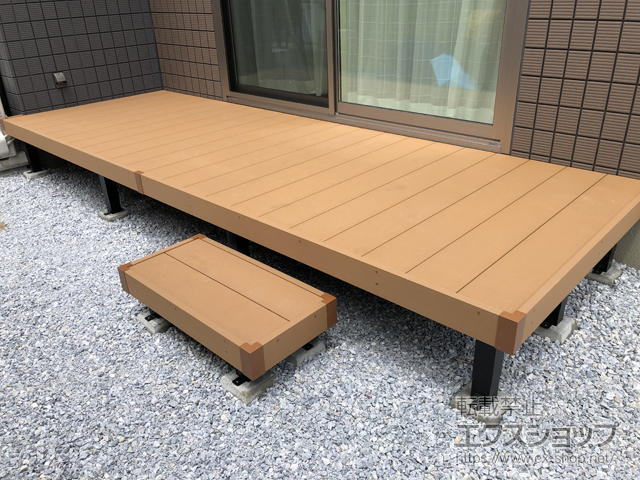 福岡県那珂川市ののウッドデッキ リウッドデッキ 200 施工例