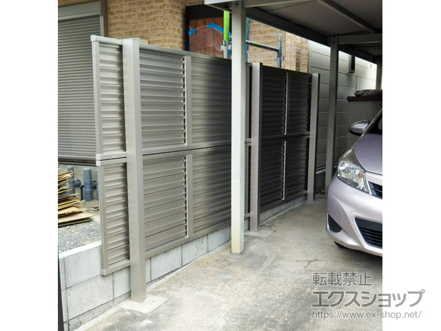 京都府京都市ののフェンス・柵 ミエーネフェンス 目隠しルーバータイプ 2段支柱 自立建て用(パネル2段) 施工例