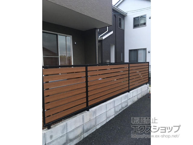 東京都西多摩郡日の出町ののフェンス・柵 モクアルフェンス 横板タイプ 自由柱施工 施工例