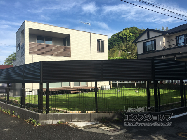 千葉県袖ケ浦市ののフェンス・柵 ミエーネフェンス 目隠しルーバータイプ 2段支柱 自立建て用（パネル1段） 施工例