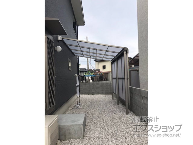 徳島県徳島市ののテラス屋根 スピーネ F型 テラスタイプ 単体 積雪〜20cm対応＋スピーネ用 前面スクリーン 2段仕様 施工例