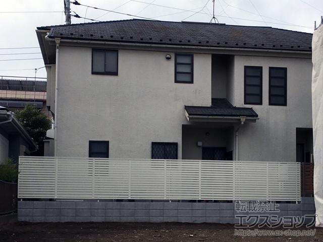 東京都国立市ののフェンス・柵 プレスタフェンス 7Y型 横スリット　フリーポールタイプ 施工例
