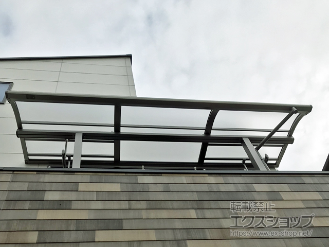 東京都葛飾区ののバルコニー・ベランダ屋根 スピーネ R型 屋根タイプ 単体 積雪〜20cm対応 施工例