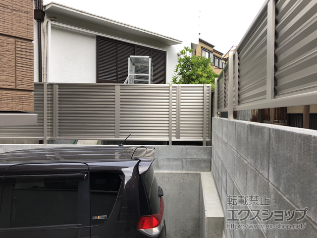 ののフェンス・柵 ミエーネフェンス　目隠しルーバータイプ　自由柱施工 施工例