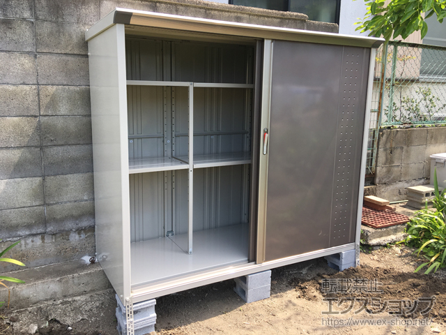 大阪府東大阪市のの物置・屋外倉庫 グランプレステージジャンプ 1879×750×1600（GP-197B-F） GP-197B-F-CB 施工例