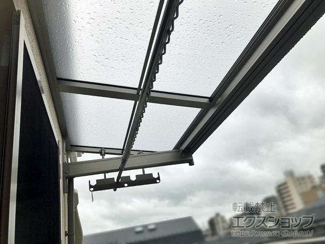 東京都杉並区ののバルコニー・ベランダ屋根 スピーネ F型 ルーフタイプ 単体 積雪〜20cm対応　※片袖納まり 施工例