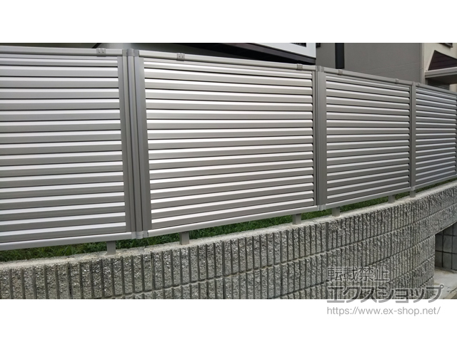 大阪府堺市ののフェンス・柵 ミエーネフェンス 目隠しルーバータイプ 自由柱施工 施工例