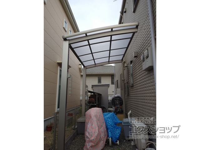 兵庫県神戸市ののサイクルポート・駐輪場 ネスカRミニ (ラウンドスタイル) 積雪〜20cm対応＋ ネスカRミニ 　物干しセット 施工例