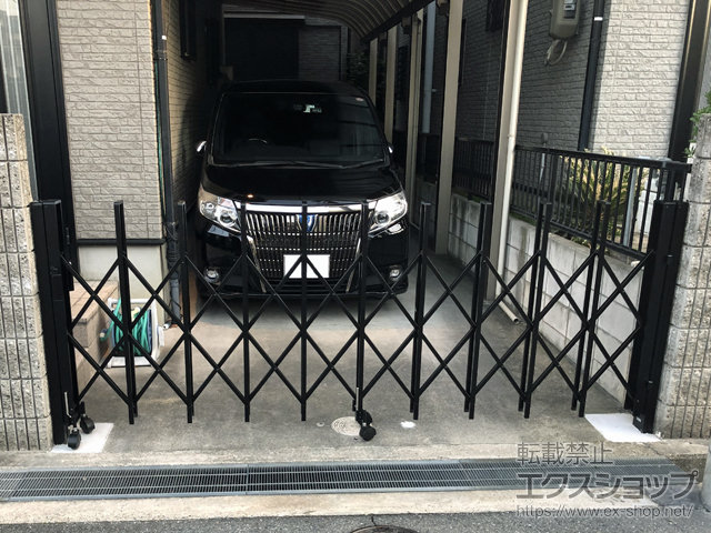 大阪府交野市ののカーゲート トリップゲート RA型 ノンレール 片開き 30S 施工例