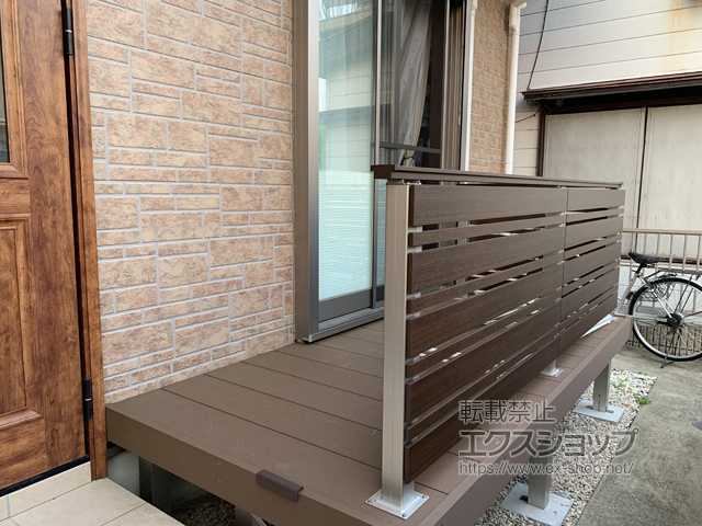 神奈川県横浜市ののウッドデッキ リウッドデッキ 200＋ルシアスデッキフェンスA02型＜横板格子+細横板格子タイプ＞ 施工例