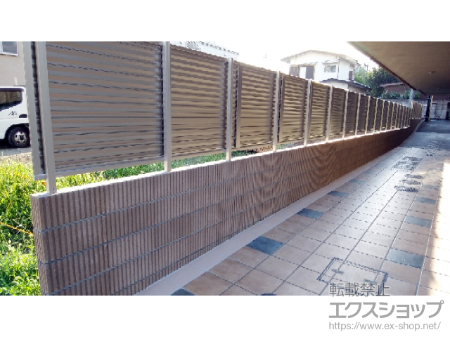 東京都新宿区ののフェンス・柵 ミエーネフェンス 目隠しルーバータイプ 自由柱施工 施工例