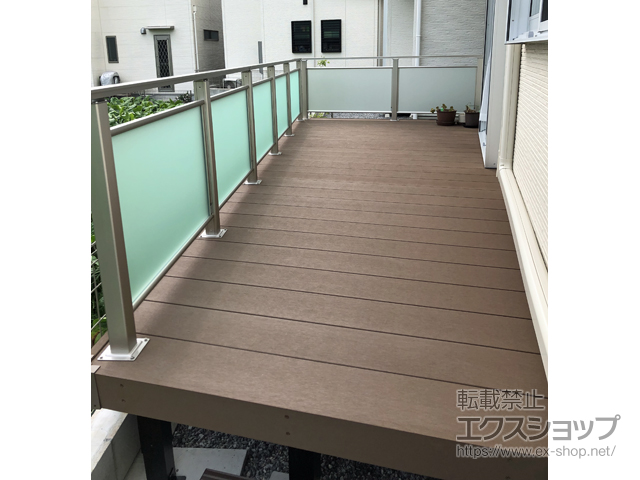 埼玉県草加市ののウッドデッキ リウッドデッキ 200 ※正面斜め納まり 施工例