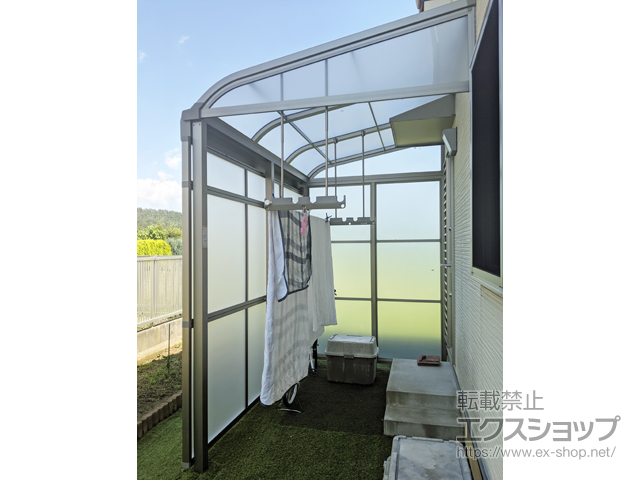 宮城県白石市ののストックヤード スピーネストックヤードR型 パネルタイプ 片側ＦＩＸ仕様 積雪〜20ｃｍ対応 施工例