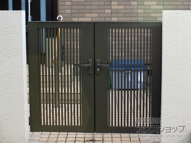 東京都杉並区のの門扉 ライシス門扉 2型 細縦桟 両開き 柱使用 施工例