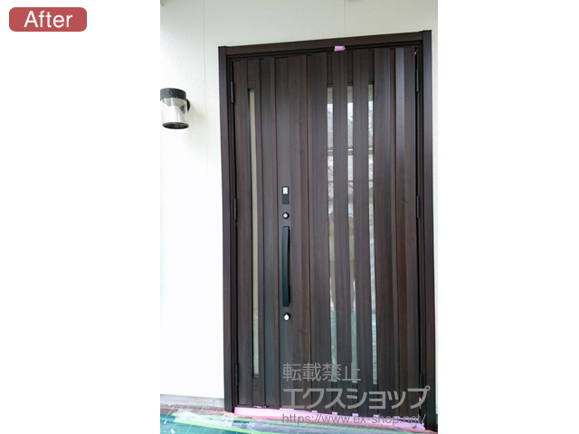 京都府八幡市のLIXIL リクシル（トステム）の玄関ドア リシェント玄関ドア3 断熱K4仕様 親子仕様(ランマ無)R G14型 ※タッチキー仕様(キー付リモコン) 施工例