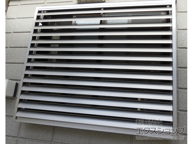 千葉県千葉市のLIXIL リクシル（トステム）の面格子・窓格子 【特注】目隠し可動ルーバー 引違い窓用 幅=1,170mm 施工例