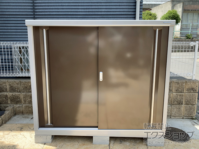大阪府泉南市のの物置・屋外倉庫 シンプリー 一般型 1520×755×1303 MJX-157C-P-TB 施工例