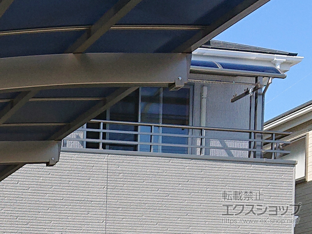 兵庫県神戸市ののバルコニー・ベランダ屋根 スピーネ R型 屋根タイプ 連棟 積雪〜20cm対応 施工例