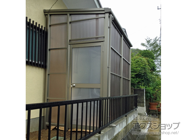 千葉県千葉市ののストックヤード スピーネストックヤード F型 波板タイプ ヤード仕様 片側ドア 積雪〜20cm対応 施工例