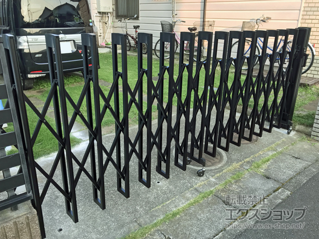 神奈川県藤沢市ののカーゲート アルシャインII M型 Aタイプ ノンレール 片開き 350S 施工例