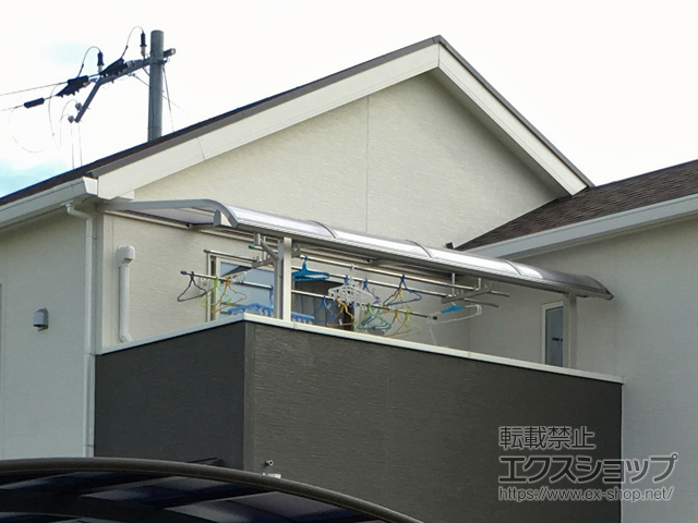 奈良県北葛城郡上牧町ののバルコニー・ベランダ屋根 ソラリア R型 屋根タイプ 単体 積雪〜20cm対応 施工例