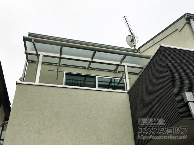 東京都豊島区ののバルコニー・ベランダ屋根 ソラリア F型 屋根タイプ 単体 積雪〜20cm対応 施工例