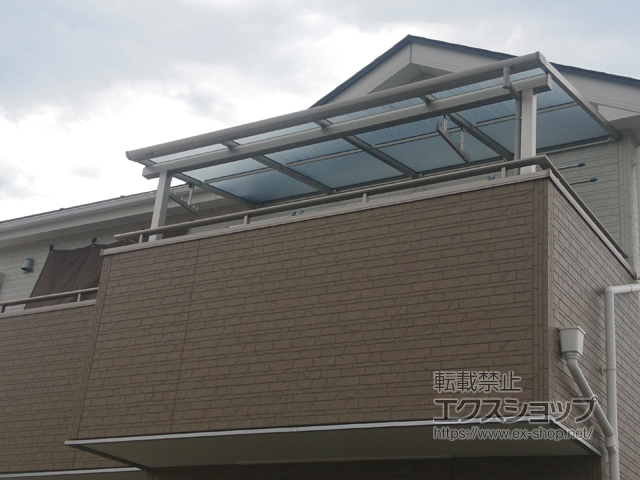 福島県福島市ののバルコニー・ベランダ屋根 ソラリア F型 屋根タイプ 単体 積雪〜20cm対応 施工例