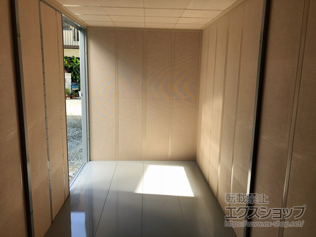 大阪府大阪市のの物置・屋外倉庫 断熱物置 ネクスタプラス 扉タイプ 一般型 4420×1790×2375 NXP-81HT-MG 施工例